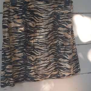 Soft tiger mini skirt